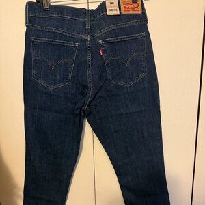 Brand New Levi's 311 Size.10